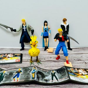 Final Fantasy VIII Figure Set: Retro Gacha Japan Import