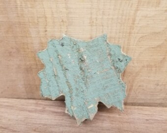 reclaimed wood green leaf rustic leaf fall decoration