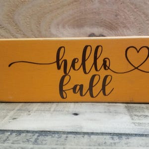 hello fall with heart wooden sign