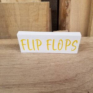 flip flops wood sign summer sign beach house sign beach lover sign loves flip flops beach theme sign summer cabin sign