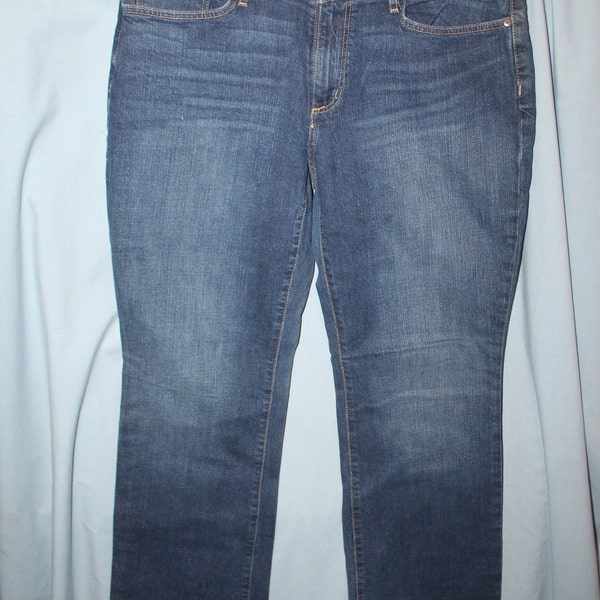 Vintage Eddie Bauer - CURVY Fit - Boot Cut - Stretch - Denim Blue Jeans - Women Size 12