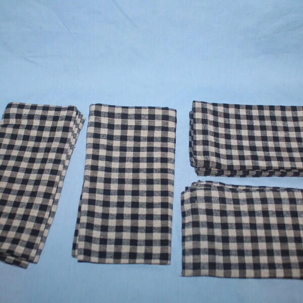 Vintage Pier 1 Black & Tan 4 Piece Primitive  Buffalo Check Homespun Fabric Dinner Napkins