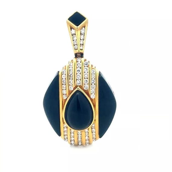 La Triomphe Diamond Onyx Gold Pendant 18k Yellow