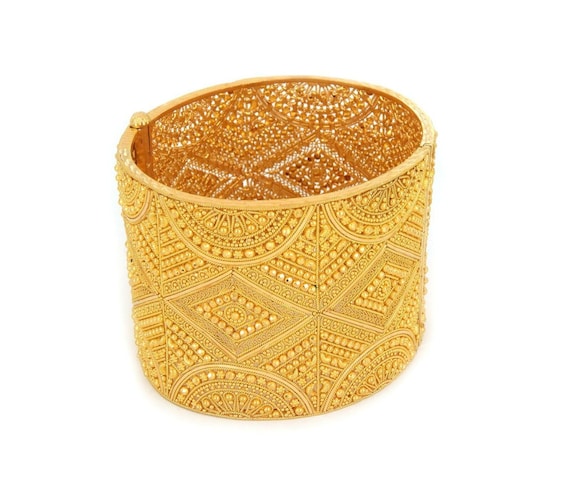 Stunning 22k Gold Fine Filigree Diamond Cut Bead … - image 1