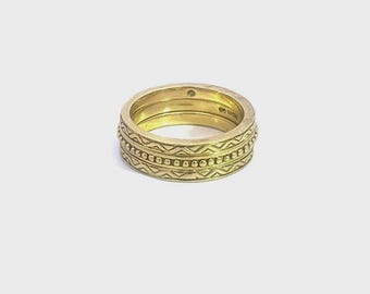 Hidalgo Set of 3 Gold Rings Vintage 18k Yellow Beaded & Engraved Style