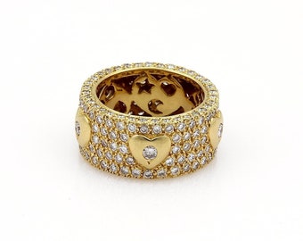 18k Yellow Gold 3.5ctw Diamond Heart Design Wide Band Ring Size - 7.5