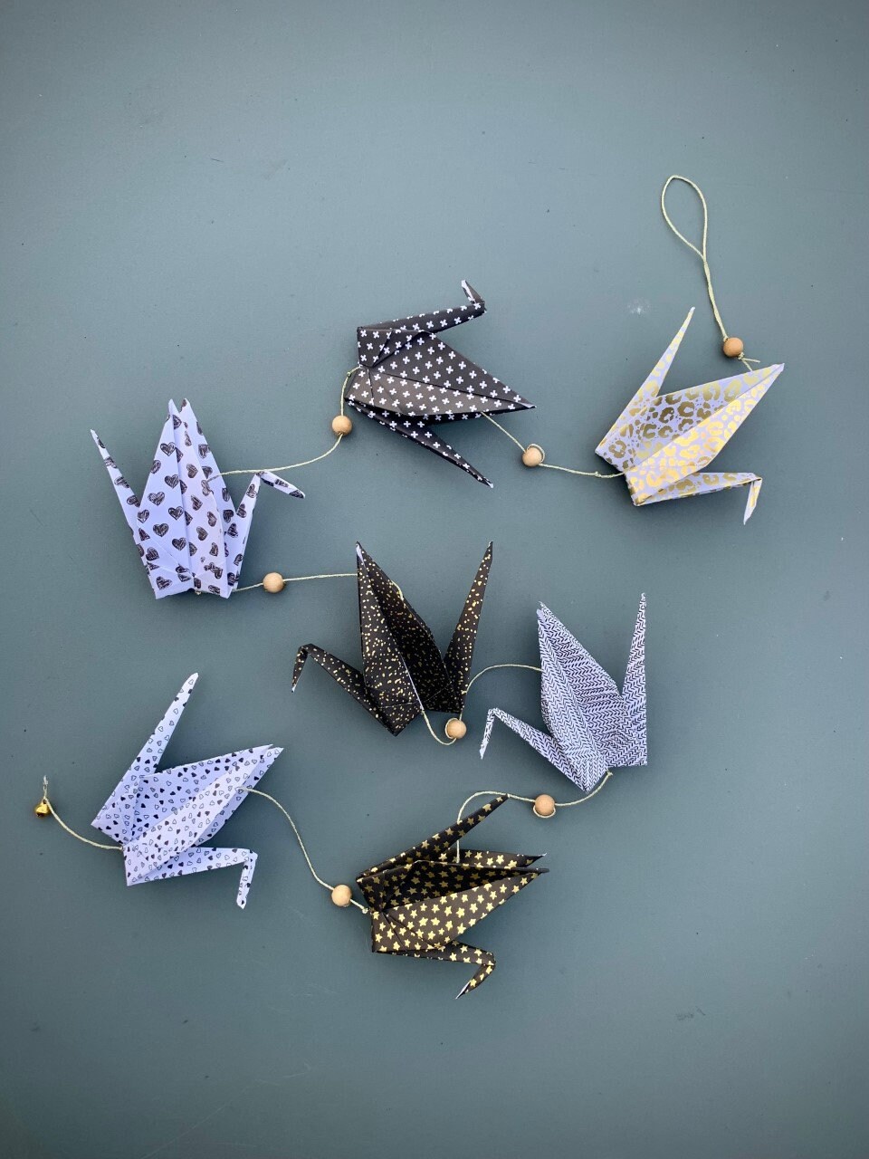 Guirlande Grue Origami Blanc, Noir et Or