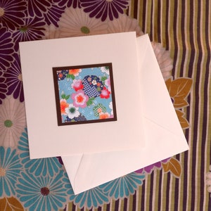 Carte papier japonais Chyogami - motif floral bleu