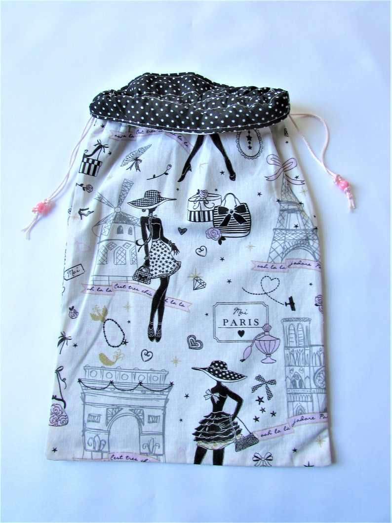 Travel lingerie bag girl,ecru cotton la parisienne,underwear bag 11.81 X 11.02 in ,gift for Elle imagem 3