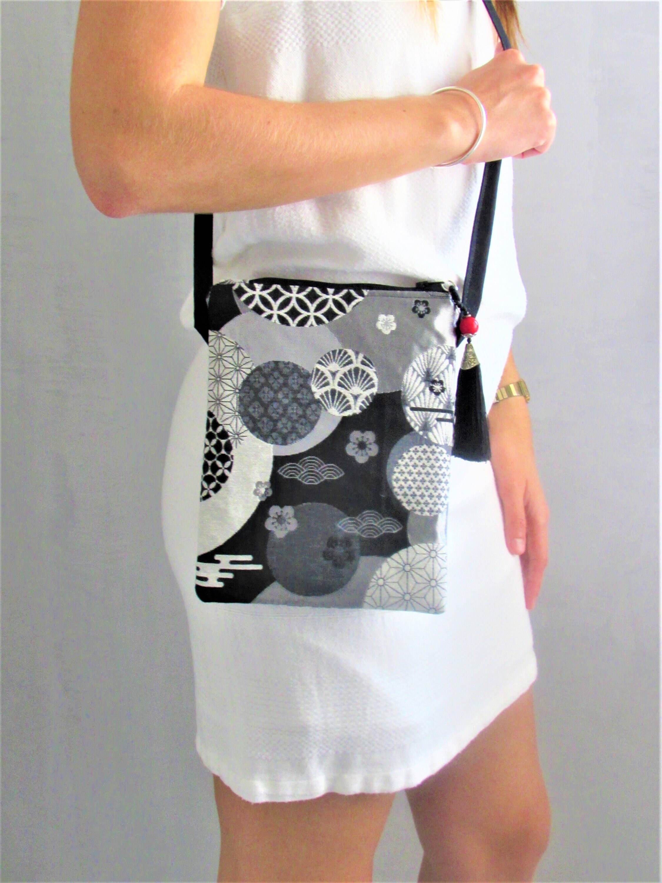 日本未入荷☆SILVER COTTON BAG (MEDIUM)/Isaid UNICEF Market | Silver Plated Petite Woven Shoulder Bag