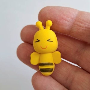 1 gomme kawaï petite abeille caoutchouc 3 cm
