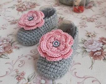 CROCHET PATTERN Baby Shoes, Crochet Booties, Flower Puff Baby Shoes, Crochet Shoe Pattern, DIY Shoes, Crochet Baby Shoes, Crochet Slippers