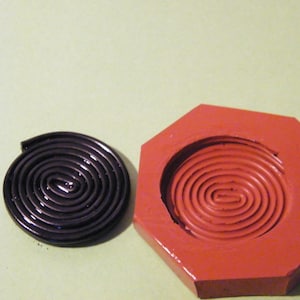 FIMO högresistent silikonelastomerform, lakritsrulle