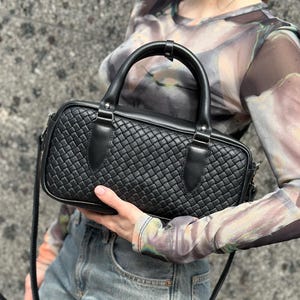 Available in 4 colors! Black leather bag, black shoulder bag, baguette bag, gift for her, leather handbag, Made in Ukraine