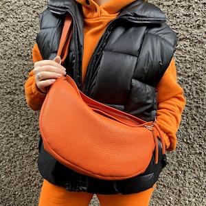 Orange Echtleder Umhängetasche, weiche mittelgroße Crossbody, helle Ledertasche, Umhängetasche