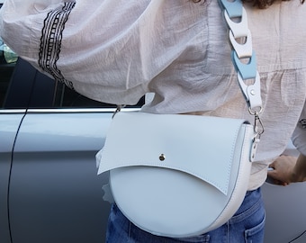 White crossbody bag, Small crossbody purse, Medium purse, leather ladies bag, elegant bag