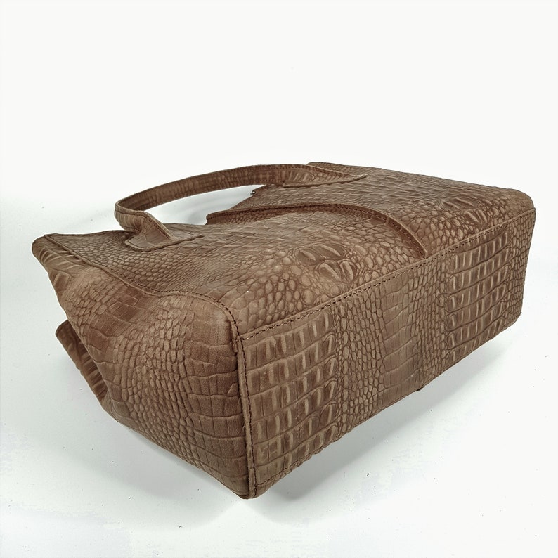 Handbag made of vintage genuine leather, green bag with handles, green leather handbag, crocodile leather embossing image 9