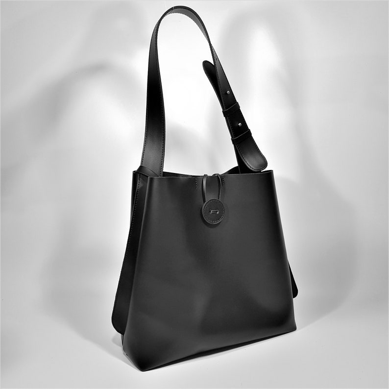 Schwarzer echter Leder-Shopper, schwarze Ledertasche, Ledertasche, Geschenk für Frauen, Einkaufstasche, Frauentasche, lässige Ledertasche Bild 7