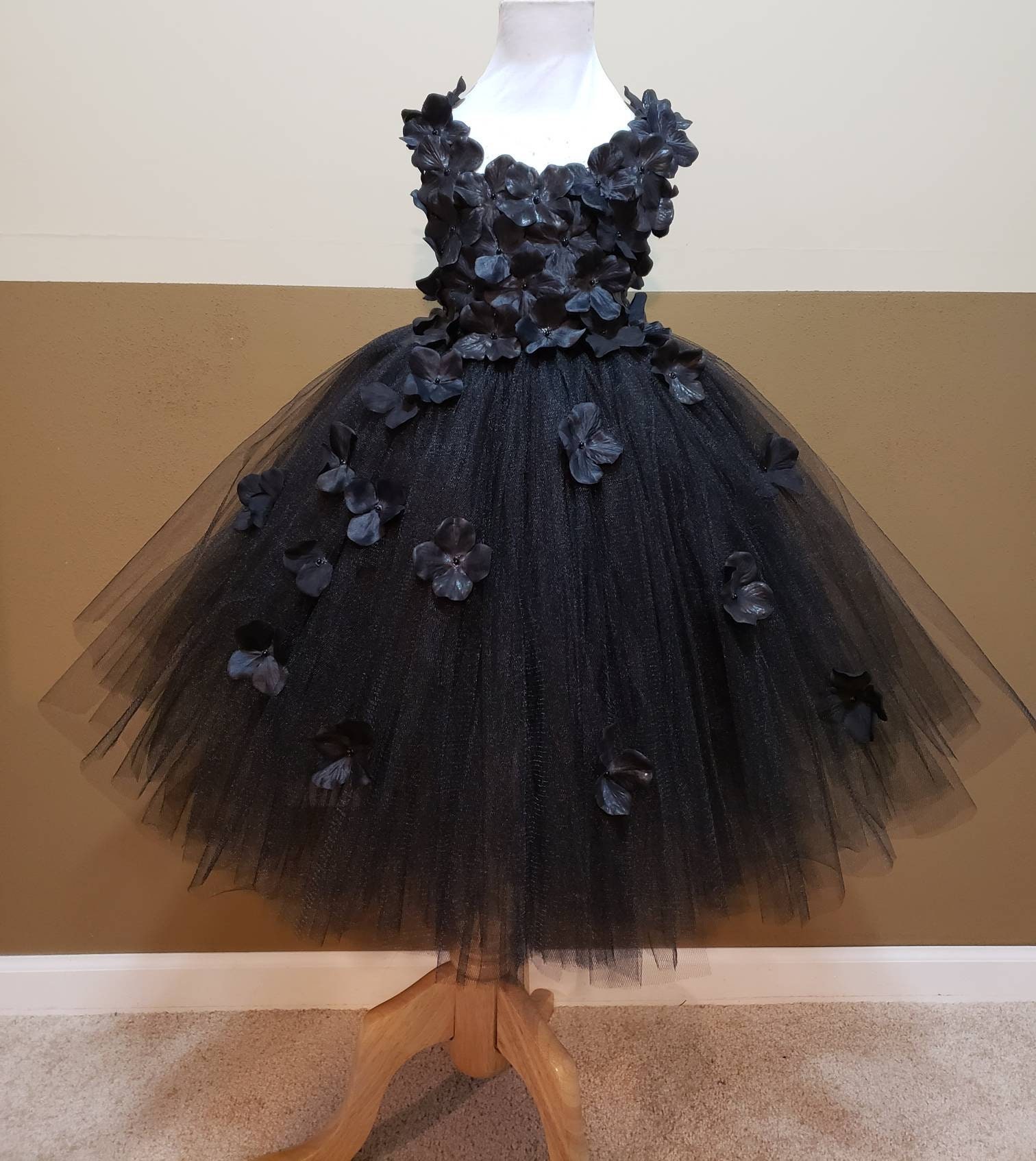 Black hydrangea flower tutu dress/ Flower girl dress/Party | Etsy