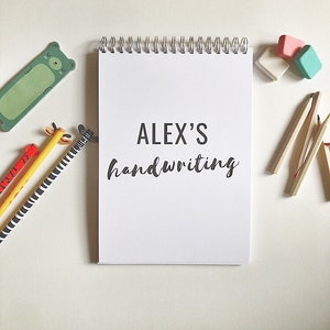 Cuaderno de práctica de escritura personalizado