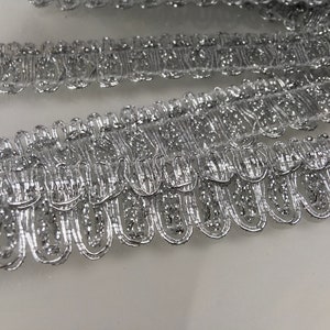 Ruban galon dentelle argenté passementerie