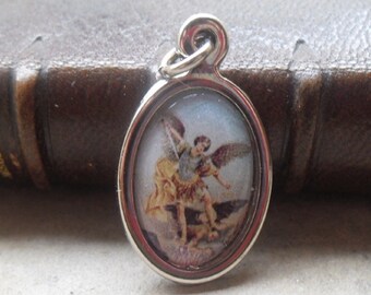 Saint Michael, 25 mm oval resin medal