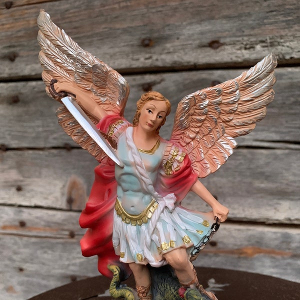 Saint Michael the Archangel statue 20 cm high in resin. Painting finishes and touch-ups done by myself