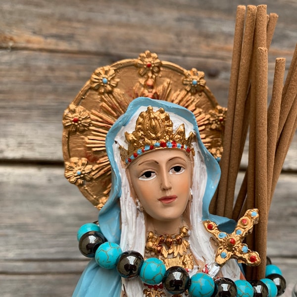 Lot Erzulie Freda (Vierge de Solidarité)  statue  30 cm de hauteur en résine, bracelet en pierres et encens. Kit décoration autel