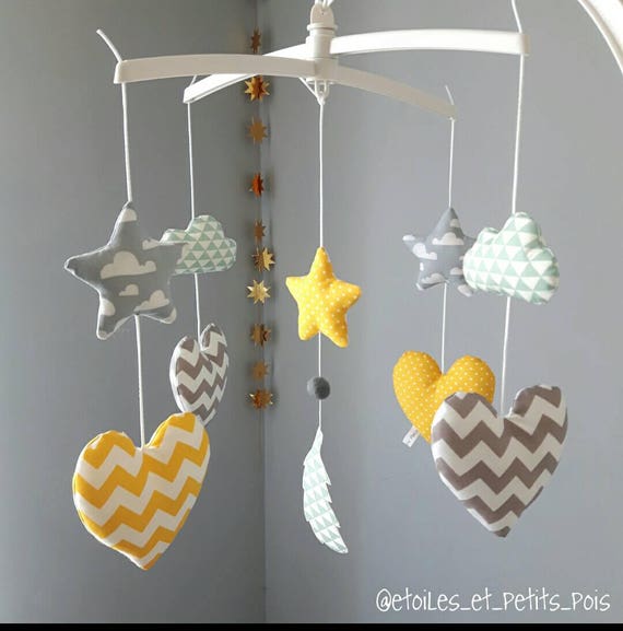 Mobile Bebe Coeurs Nuages Etoiles Tons De Jaune Gris Et Bleu Etsy