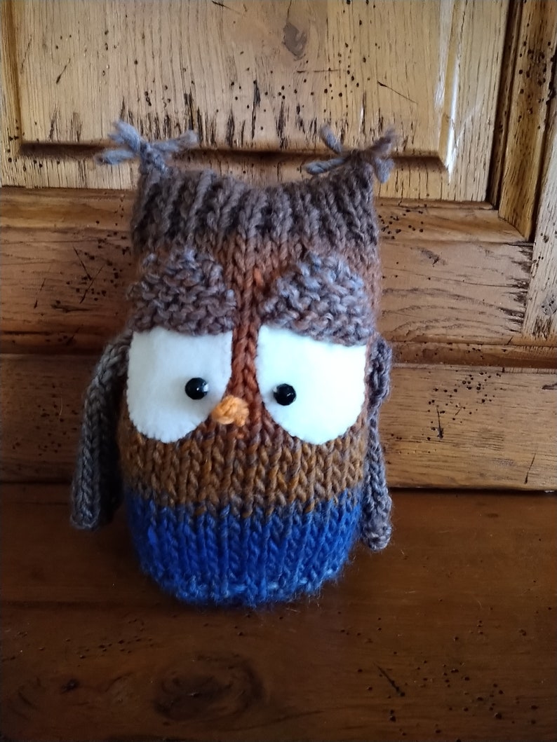 Brown and blue owl knitted wool cuddly toy image 2