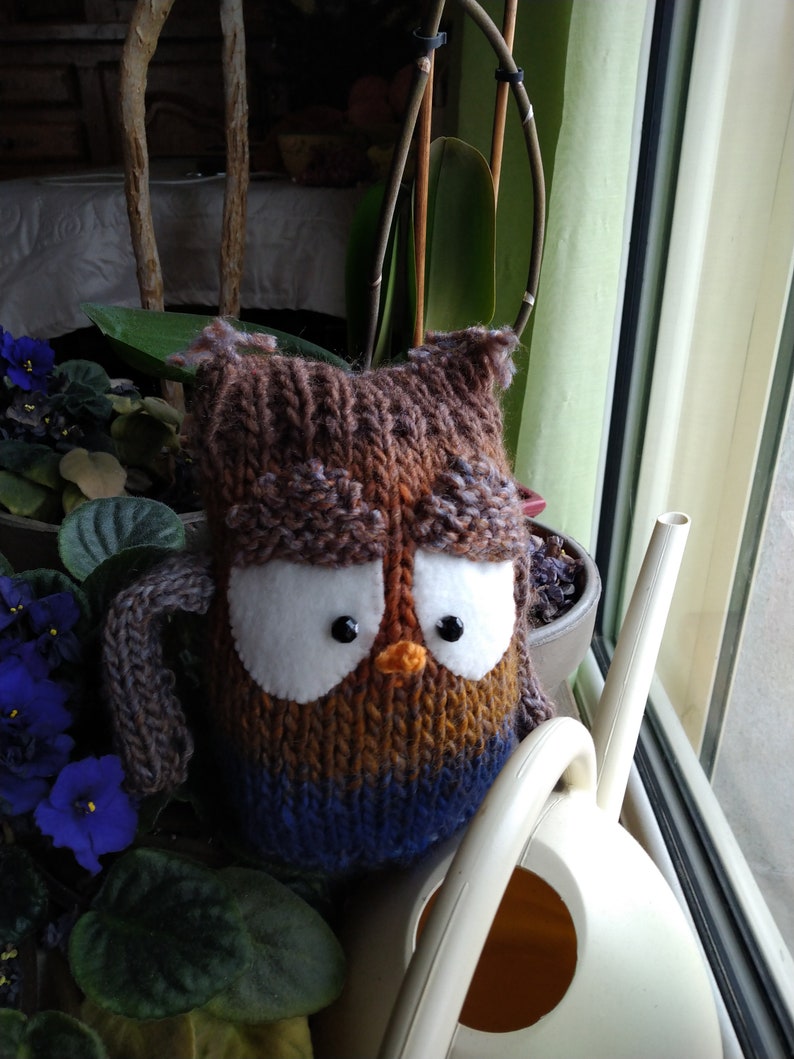 Brown and blue owl knitted wool cuddly toy image 4