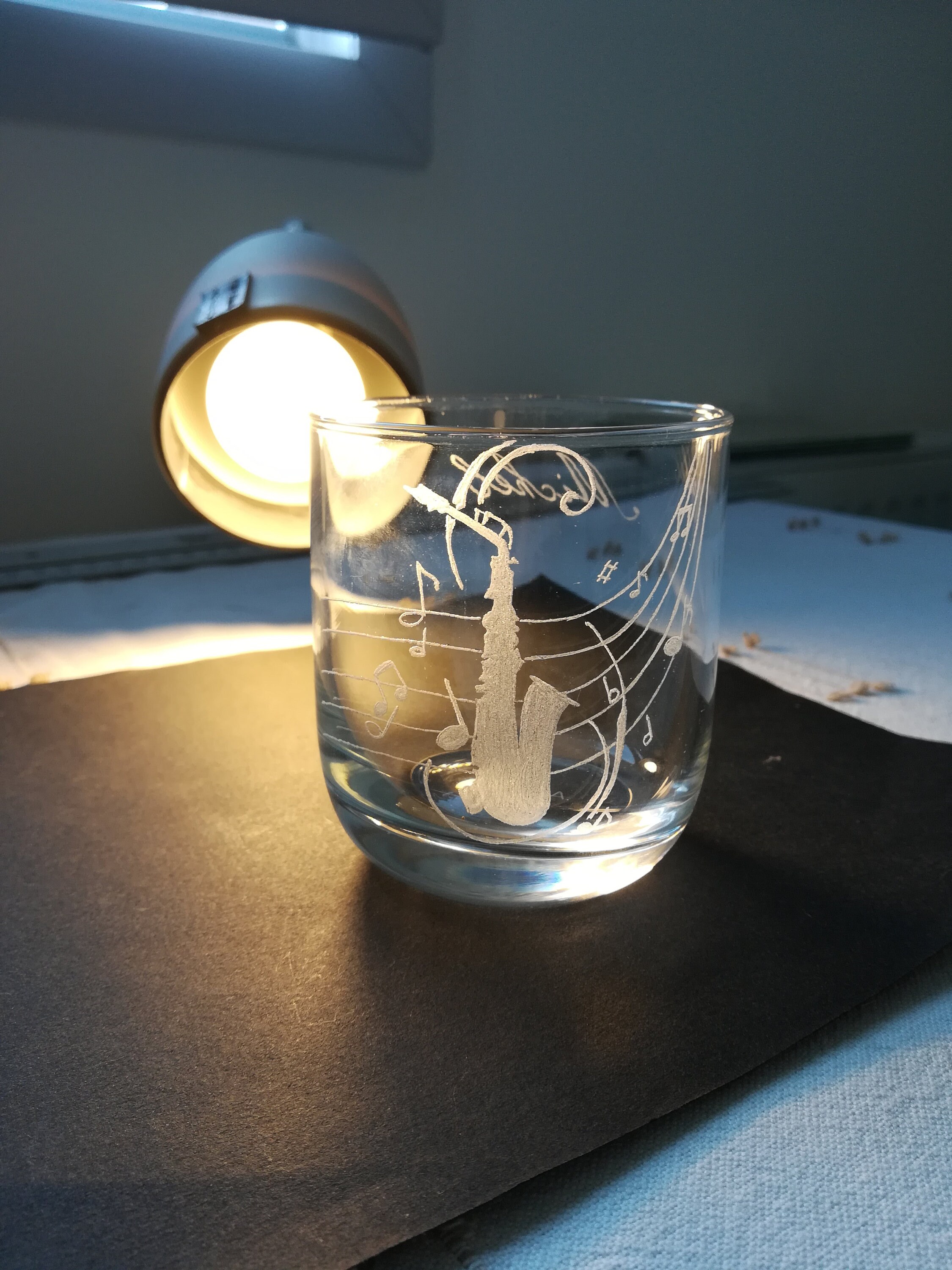 Verre à Eau de 25 Cl Personnalisation Offerte - Gravure d'un Saxophone