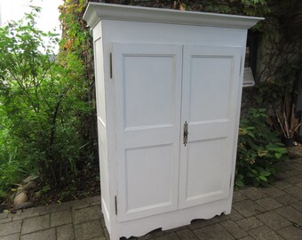 Armoire penderie 2 portes blanc patiné