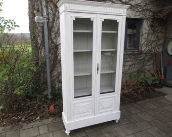 Vitrine bibliothèque en bois peint blanc patiné 2 portes