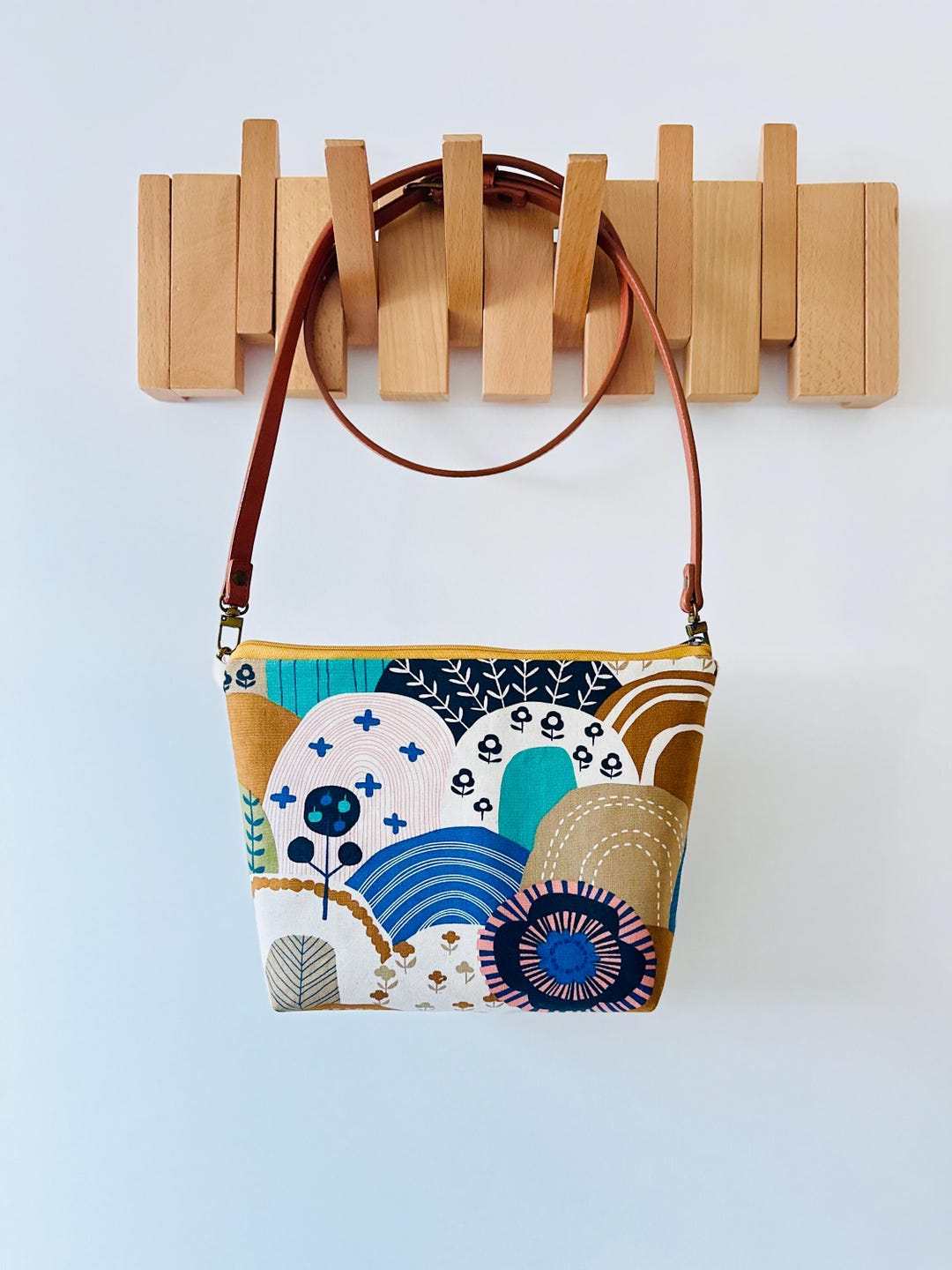Japanese Vintage Hill Pattern Zipper Shoulder Bag, Crossbody