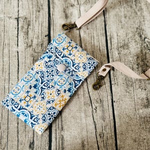Japanese Vintage Fabric Phone Crossbody Bag with Adjustable Strap Blue Yellow Tiles