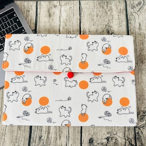 Japanese Cute Cat Water resistant Laptop sleeves with pockets, protection cover for Switch, iPad, Kindle,Kobo, MacBook, gift for cat lover
