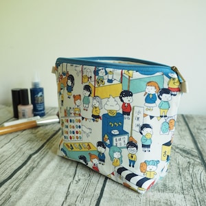 Japanese cartoon,Alice in Wonderland,Zipper Pouch,Charger Case,make up bag,cosmetic bag,toiletry bag,personalised gift with name embroidery