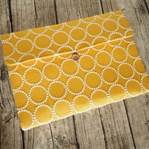 Japanese Mountain Laptop Sleeve: Padded Protection Case with Embroidery