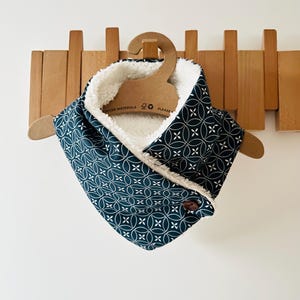 Bufanda de vellón hecha a mano: calentador de cuello con estampado vintage japonés