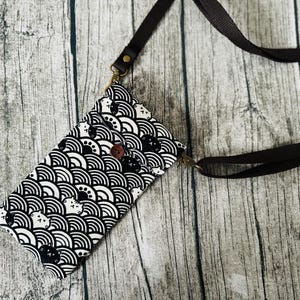 Japanese Wave Black Cat Crossbody Bag: Handmade Cotton Linen Phone Purse