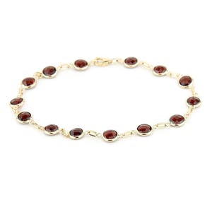 14k Yellow Gold Gemstone Bracelet with Round 6mm Garnet