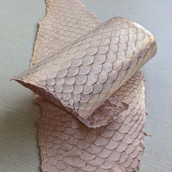 Fabric Effect TEXTURED Silver Tilapia Fish Skin Leather