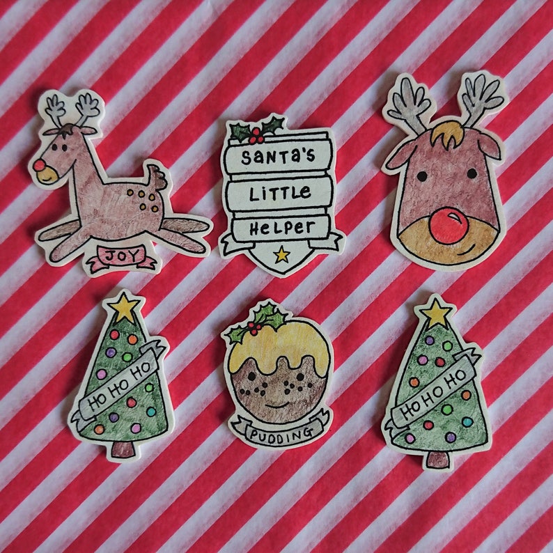 Santa Father Christmas Santa/'s Little Helper Badge Christmas Christmas Badge Stocking Filler Gift Christmas Badge Pin Elf