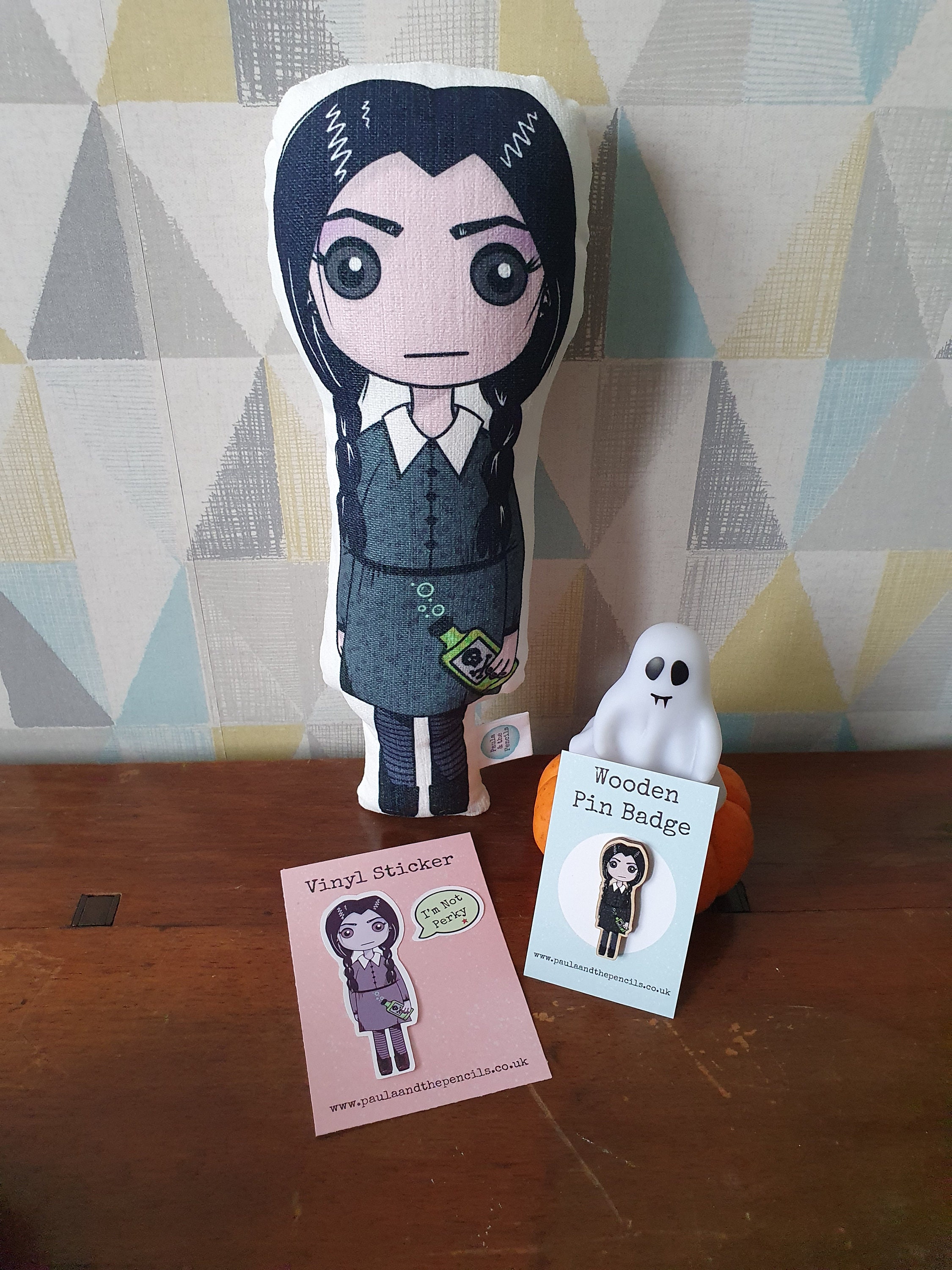 ウェンズデー・アダムス人形 - アダムス・ファミリー