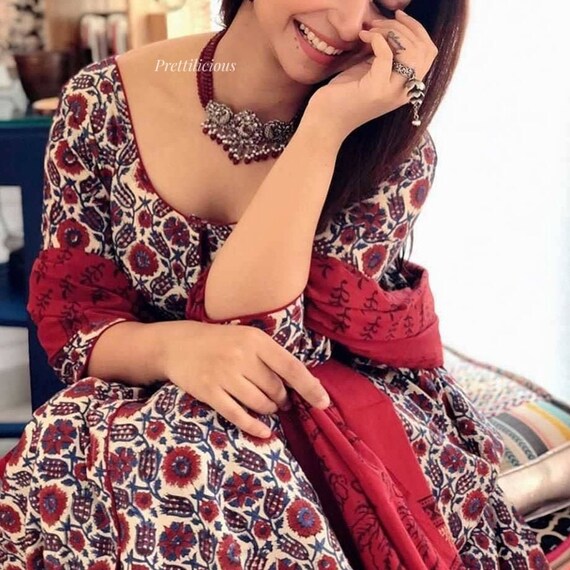 Jwellmart Indian Bollywood tribal oxydé Afghani Déclaration Choker Collier Set Jwellmart Indian Bollywood tribal oxydé Afghani Déclaration Choker Collier Set