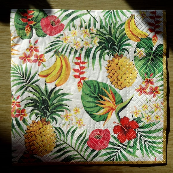 Serviette en papier "Fruits tropicaux", 33x33, vendue par 3, collage, scrapbooking, DIY, petites plantes, hibiscus, ananas, bananes