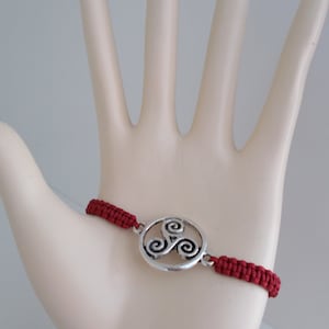 TRISKEL armband FIJN garen kleur naar keuze