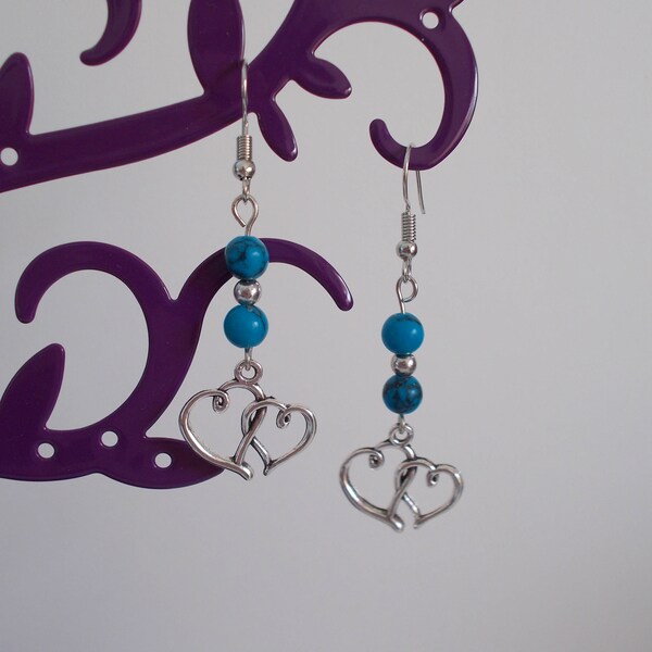 Boucles d'oreilles Double COEUR argenté et perles TURQUOISE marbrées de noir