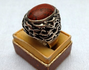 Vintage very solid ring SILVER 925 Sterling with high ring head and JASPER size 53